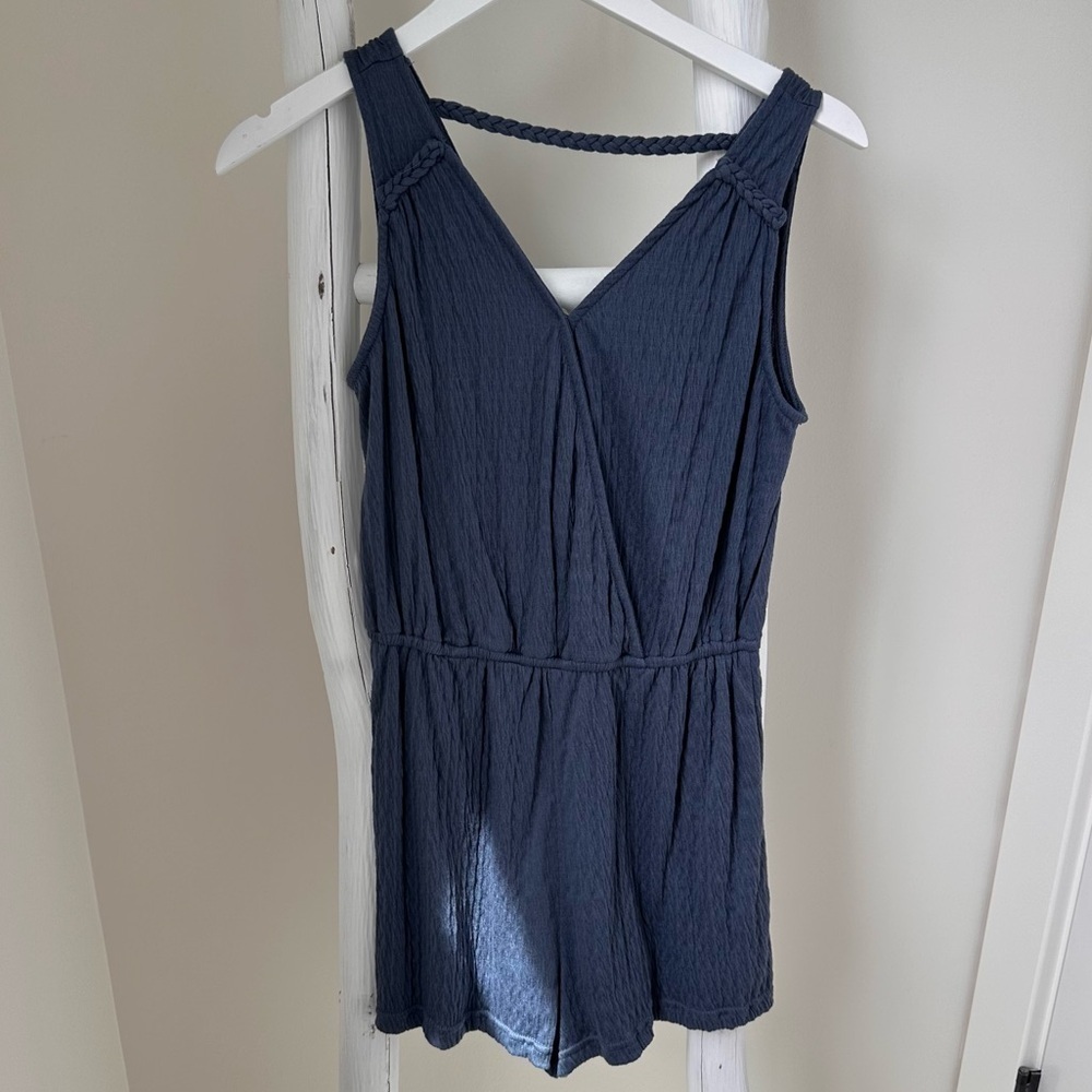 Universal Thread Blue Romper Size Small